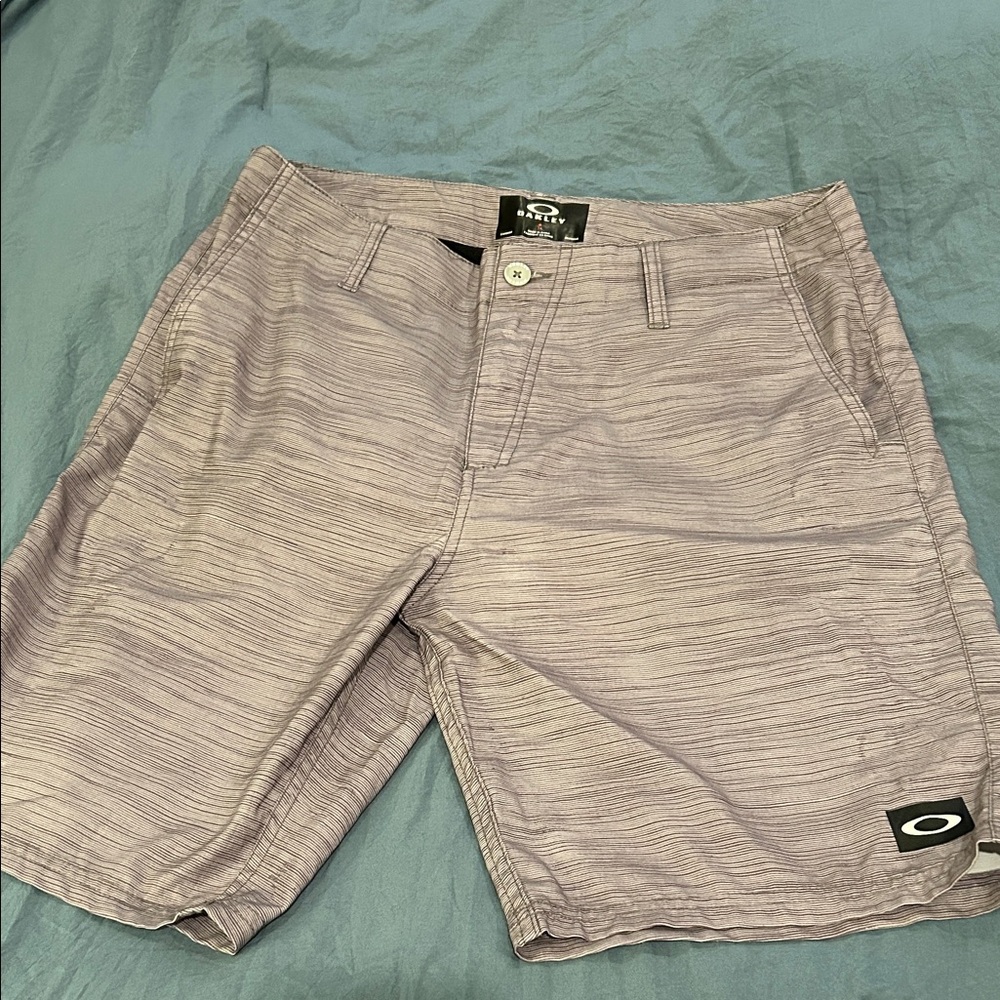 Oakley Men's Light Gray Hybrid Shorts